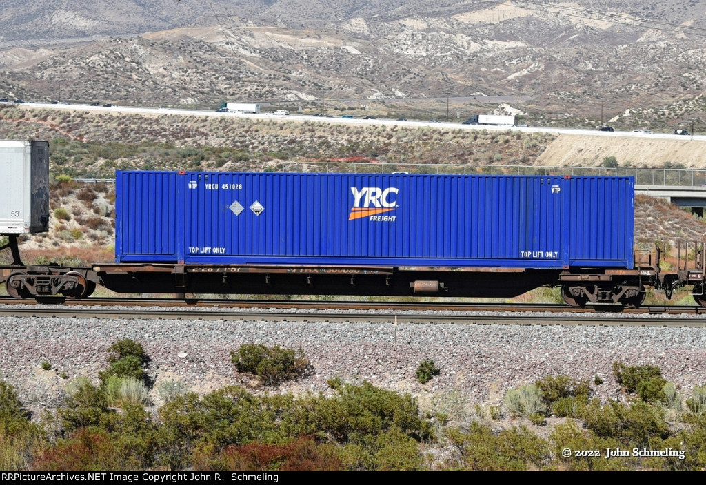 TTAX 360096-A with a YRC 53 ft container load at Cajon CA. 9/17/2022.